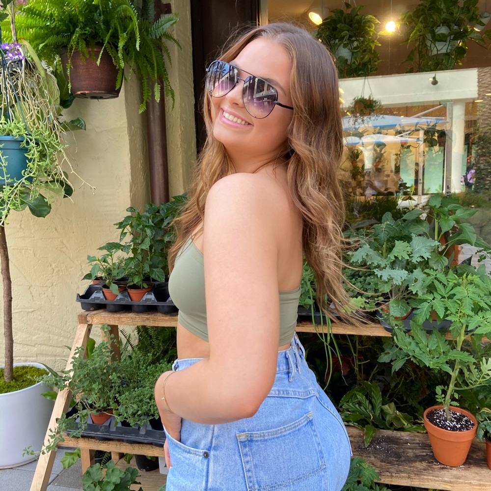 Meet your Posher, Baylee